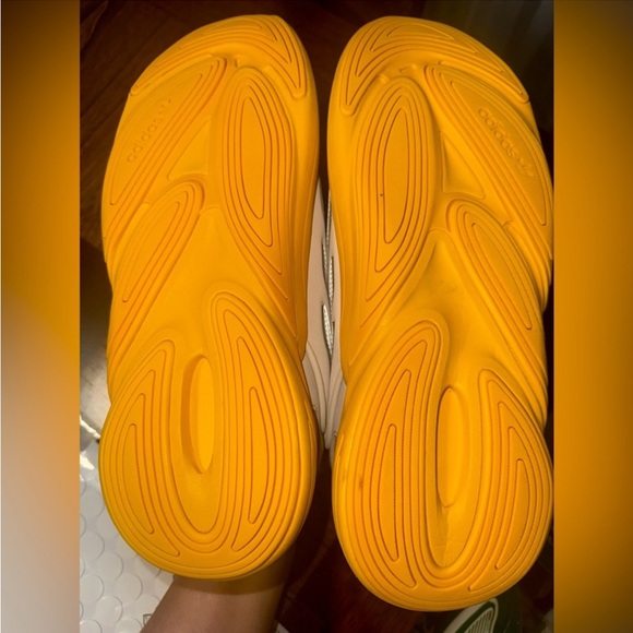 SOLDNWT adidas Originals OZELIA Alumina/ Bold Gold/Mag Beige" Men's Shoe size 12 - Picture 6 of 7